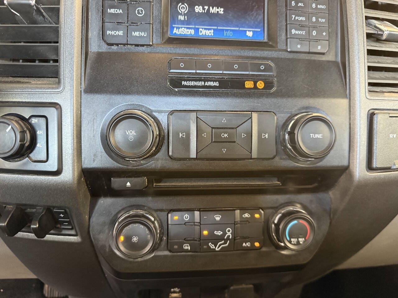 Used 2018 Ford F250 XL w/ Power Equipment Group AWD/4WD image 14