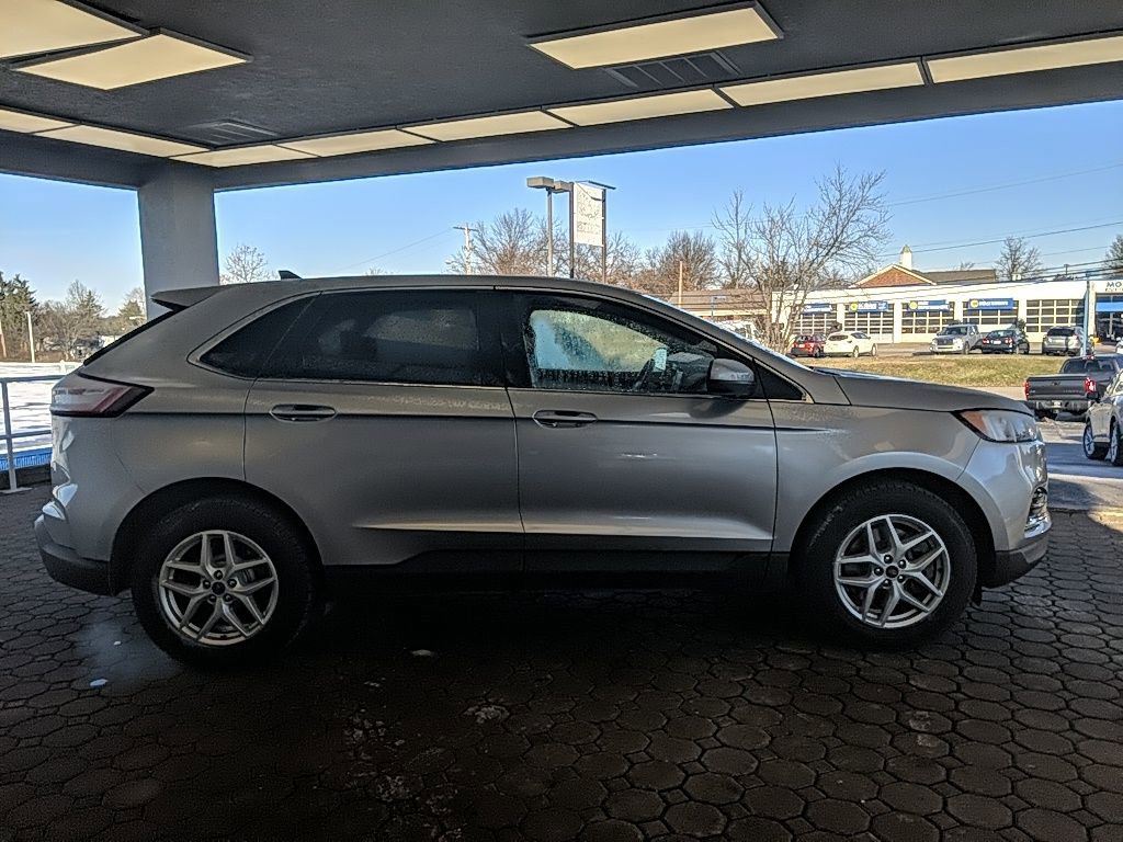 Used 2022 Ford Edge SEL image 4