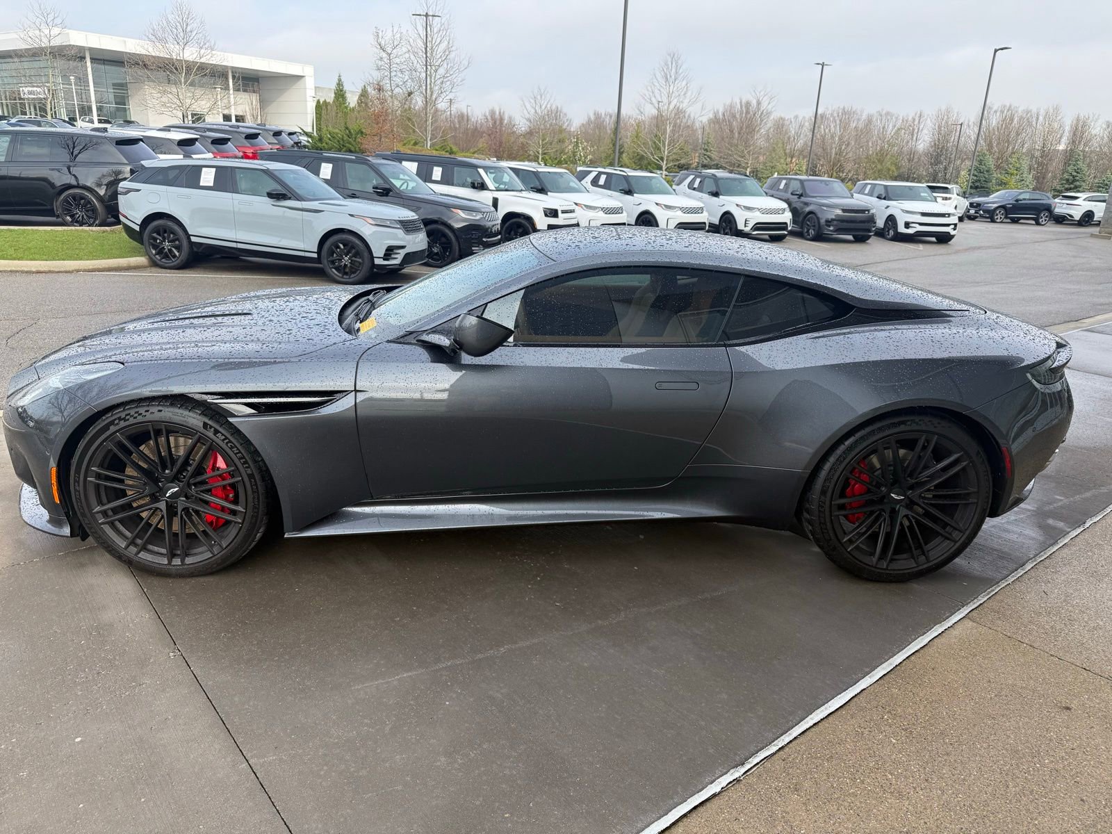 Used 2024 Aston Martin DB12 Coupe image 8