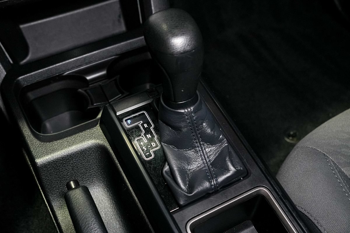 Used 2021 Toyota Tacoma SR RWD image 20