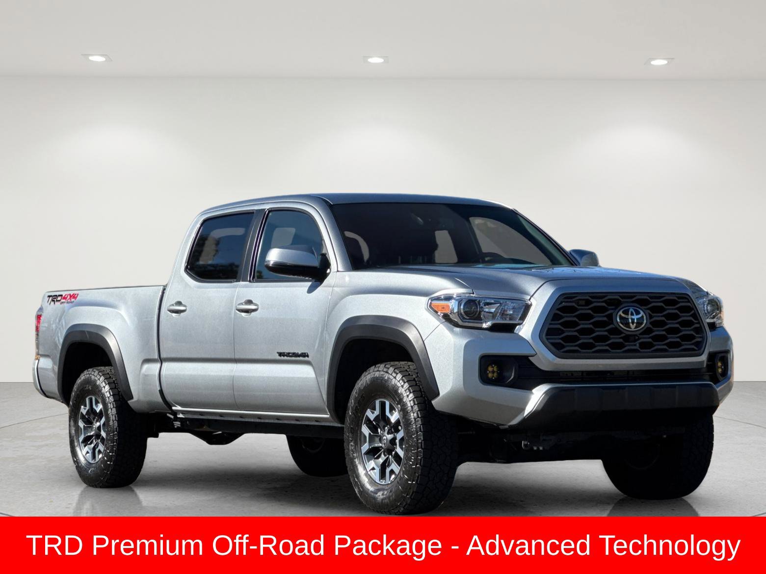 Used 2023 Toyota Tacoma TRD Off-Road w/ TRD Premium Off Road Package AWD/4WD image 8