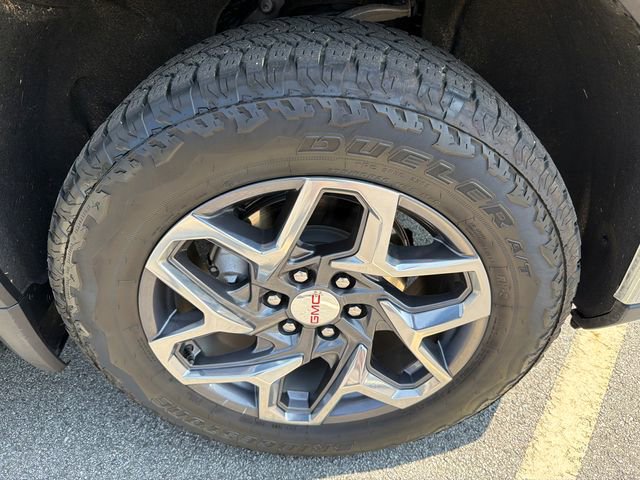 Certified 2025 GMC Sierra 1500 SLT w/ SLT Premium Package image 12