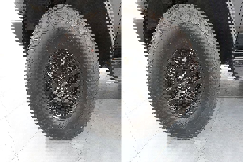 Used 2024 Ford Bronco Raptor image 28