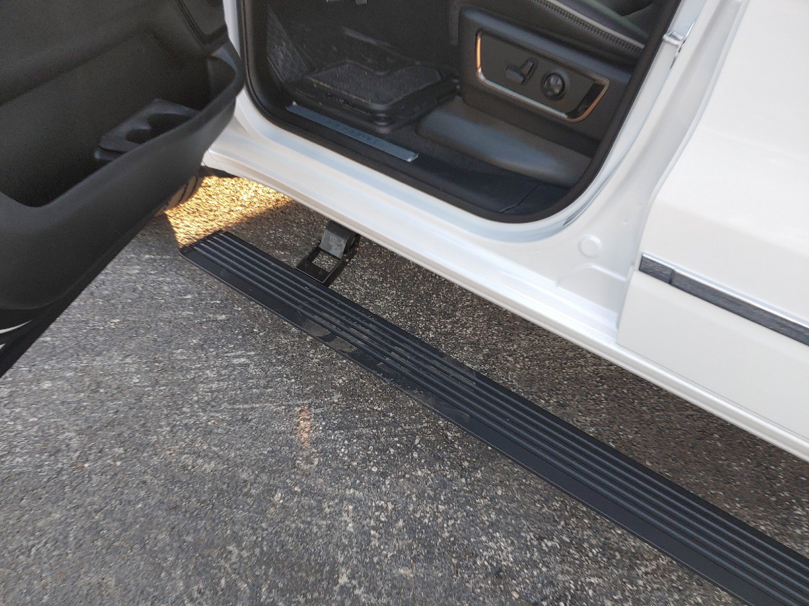 New 2026 RAM 1500 Limited w/ Body Color Bumper Group AWD/4WD image 9