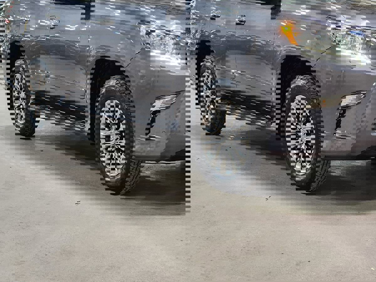 Used 2017 Lexus GX 460 Luxury w/ Preferred Accessory Package image 16