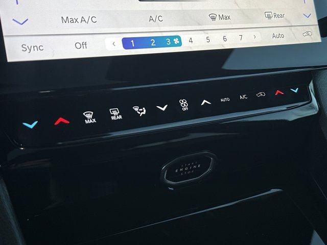 New 2026 Jeep Grand Cherokee Altitude RWD image 30
