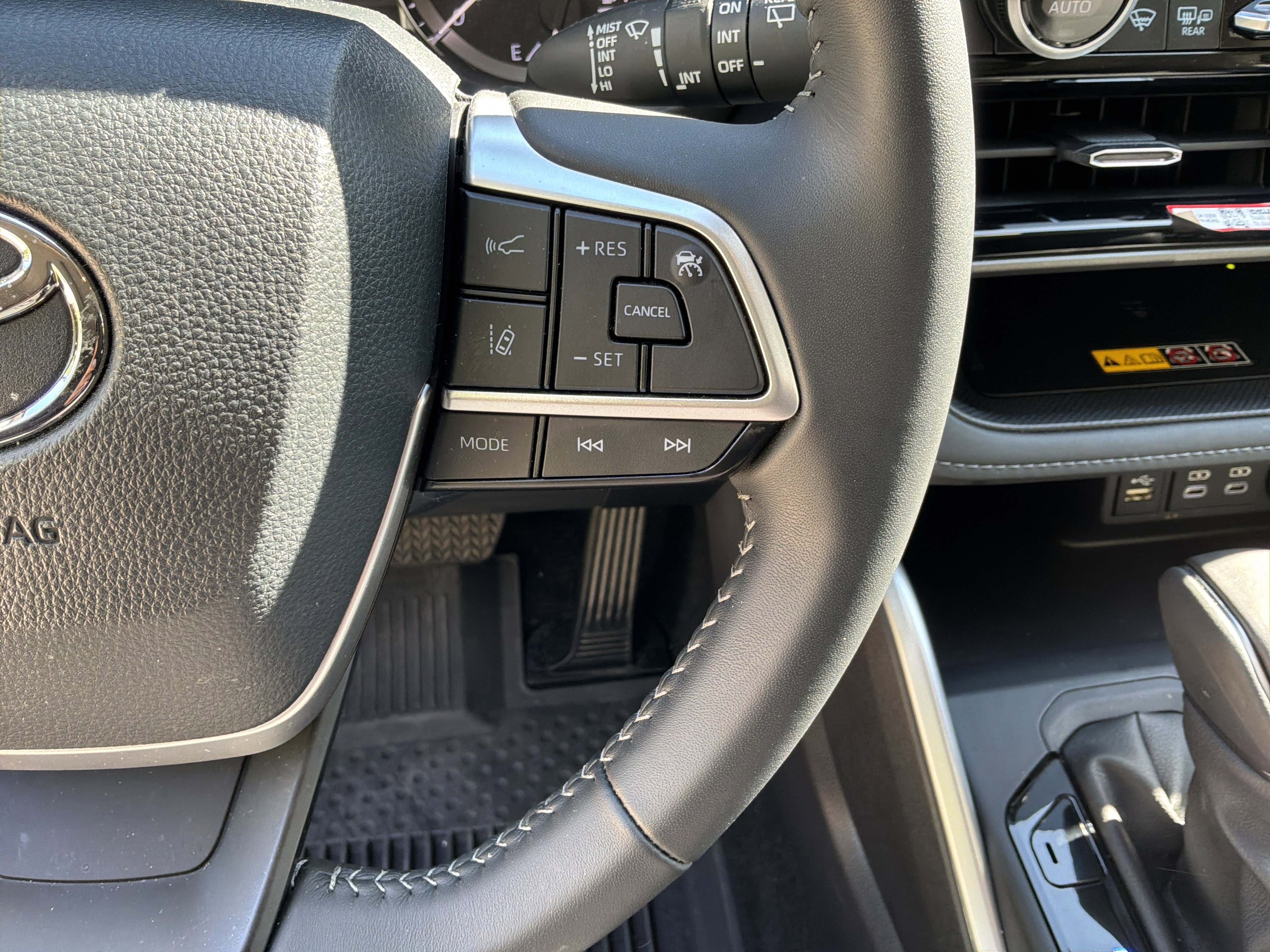 Used 2026 Toyota Highlander XLE AWD/4WD image 20