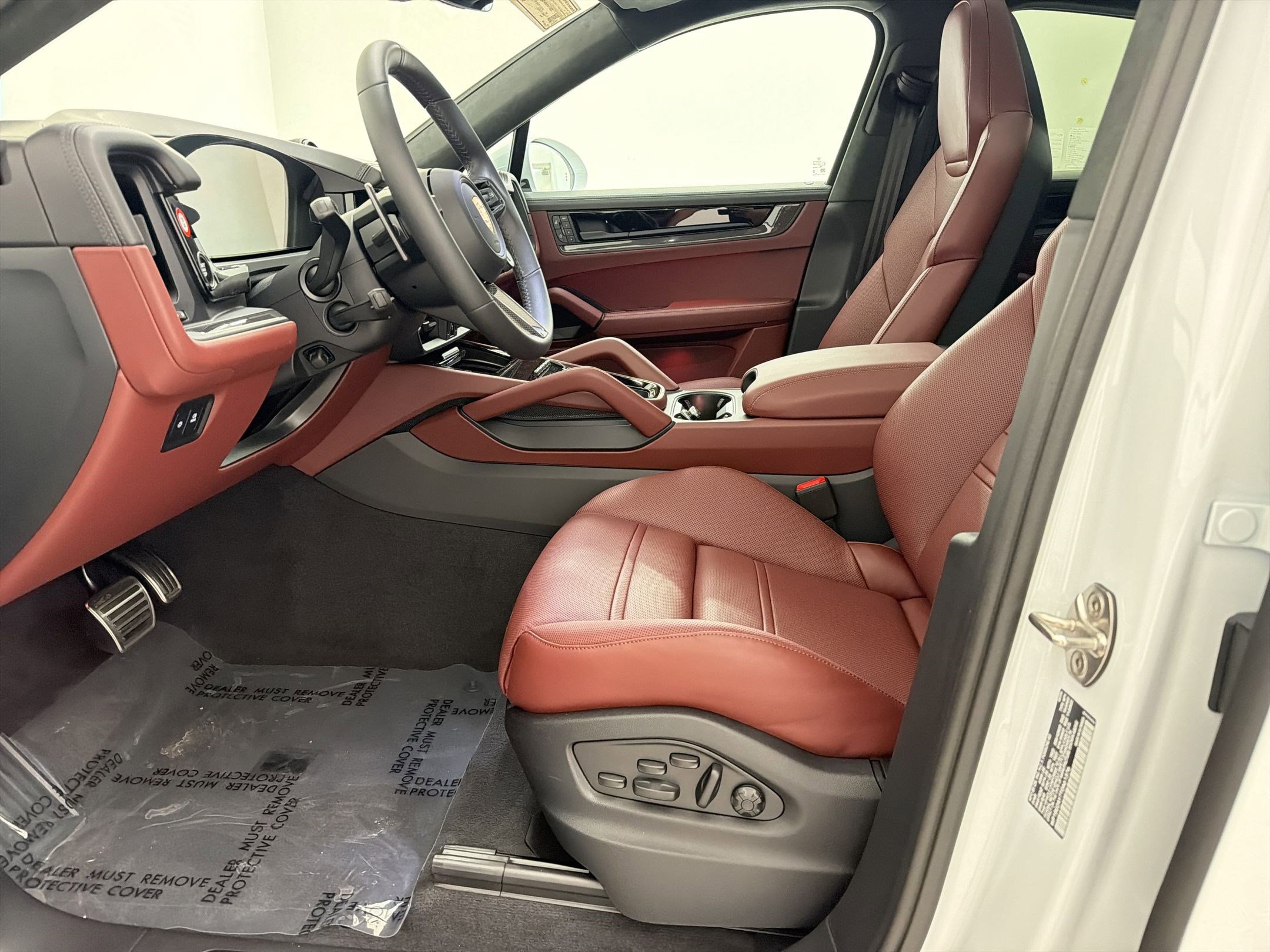 New 2026 Porsche Cayenne GTS AWD/4WD image 5