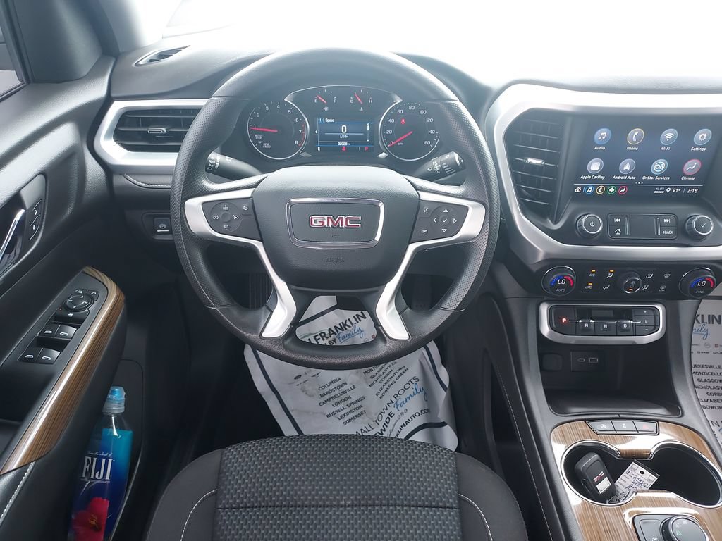 Used 2023 GMC Acadia SLE FWD image 16