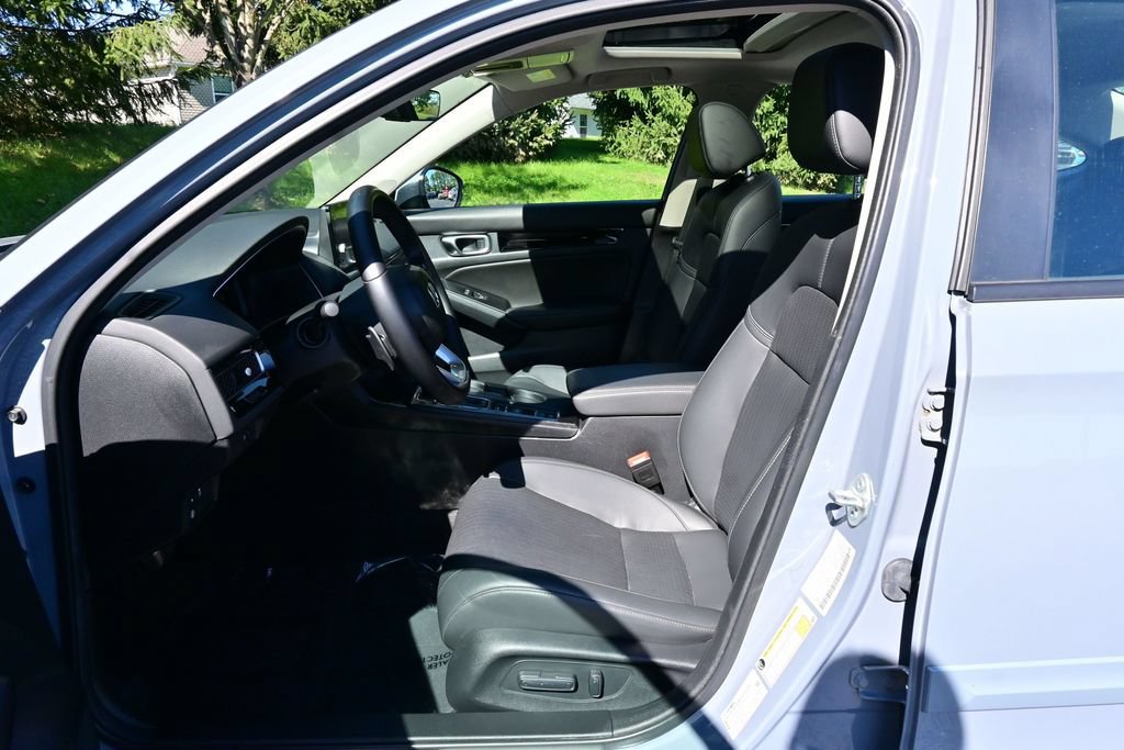 Used 2024 Honda Civic Touring image 11