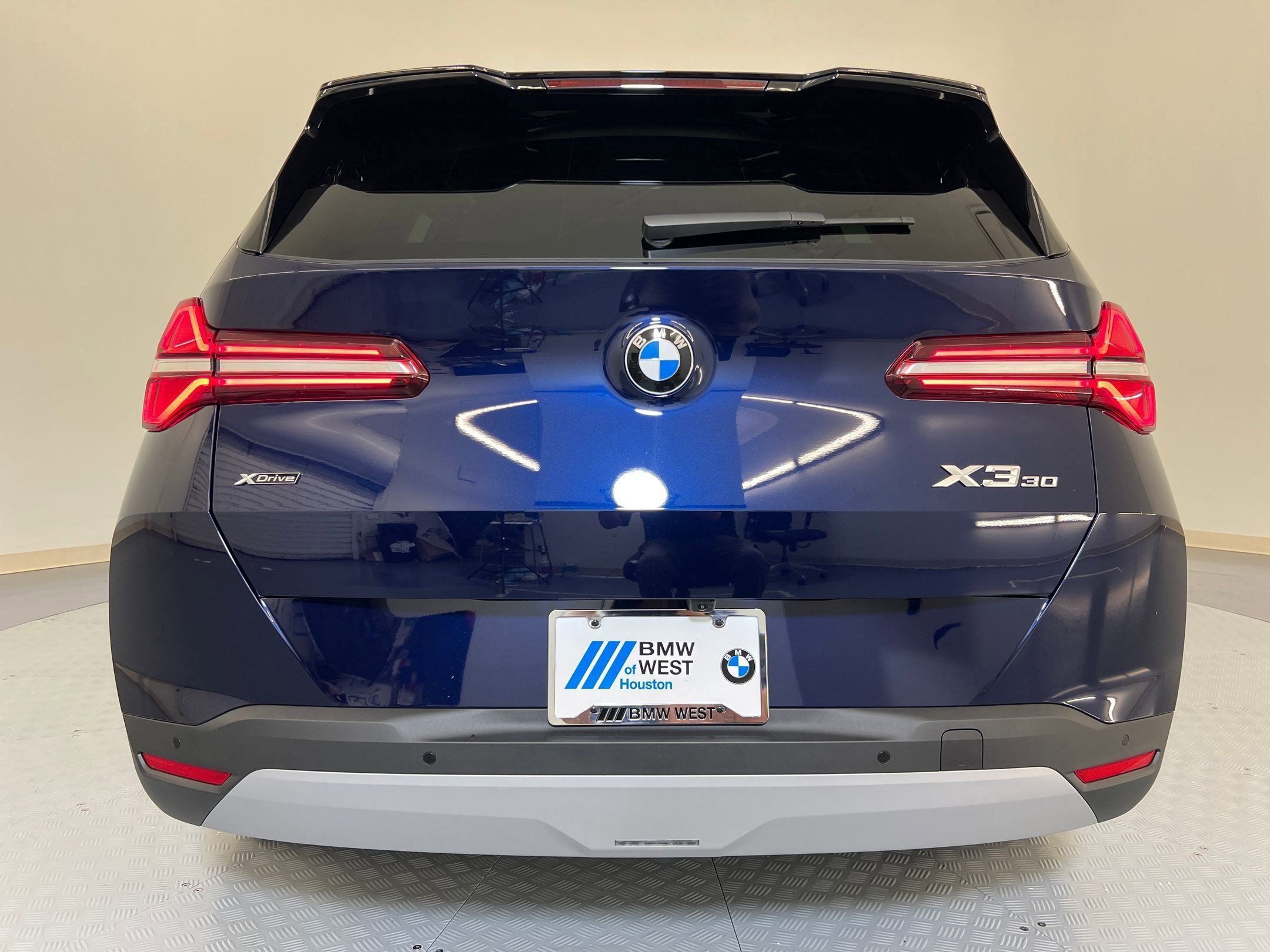 Used 2026 BMW X3 xDrive30 w/ Premium Package image 10