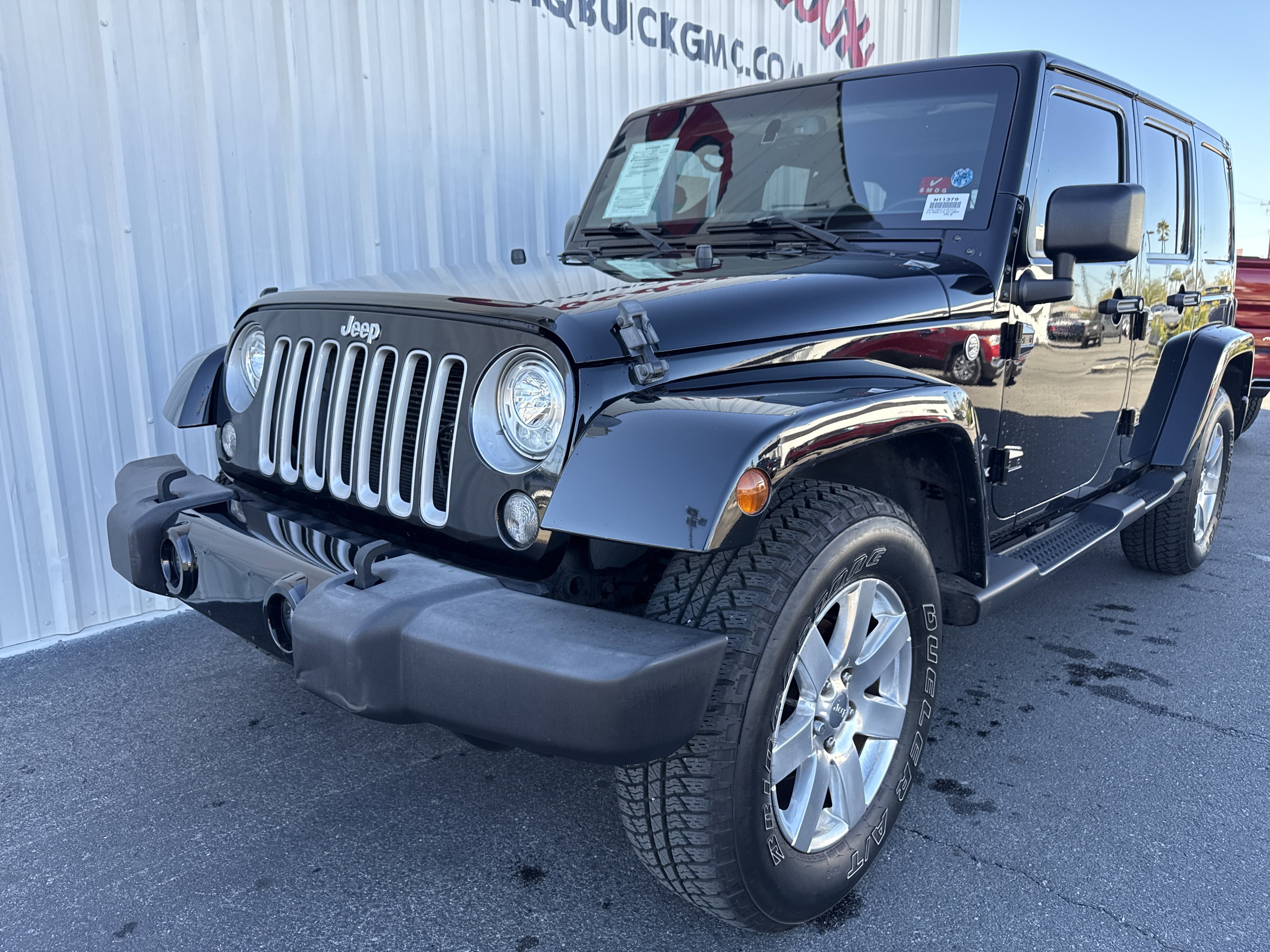 Used 2018 Jeep Wrangler Unlimited Sahara w/ Connectivity Group image 10