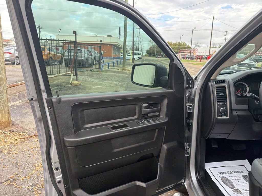 Used 2019 RAM 1500 Tradesman w/ Chrome Plus Package image 16