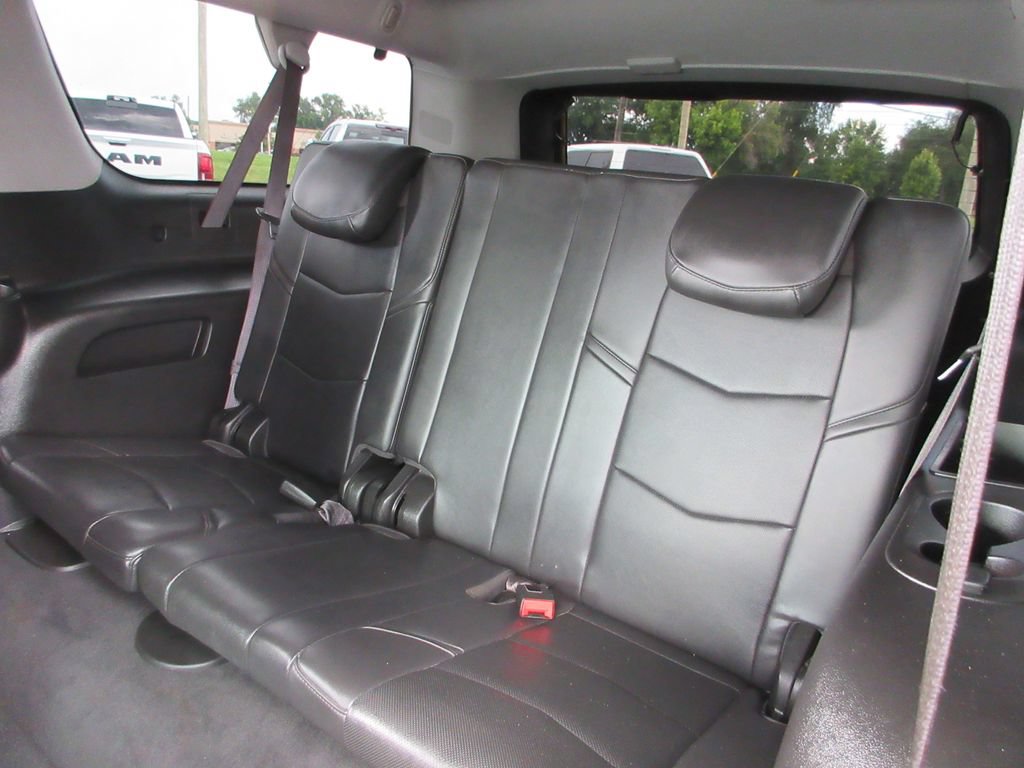 Used 2016 Cadillac Escalade ESV Luxury AWD/4WD image 23