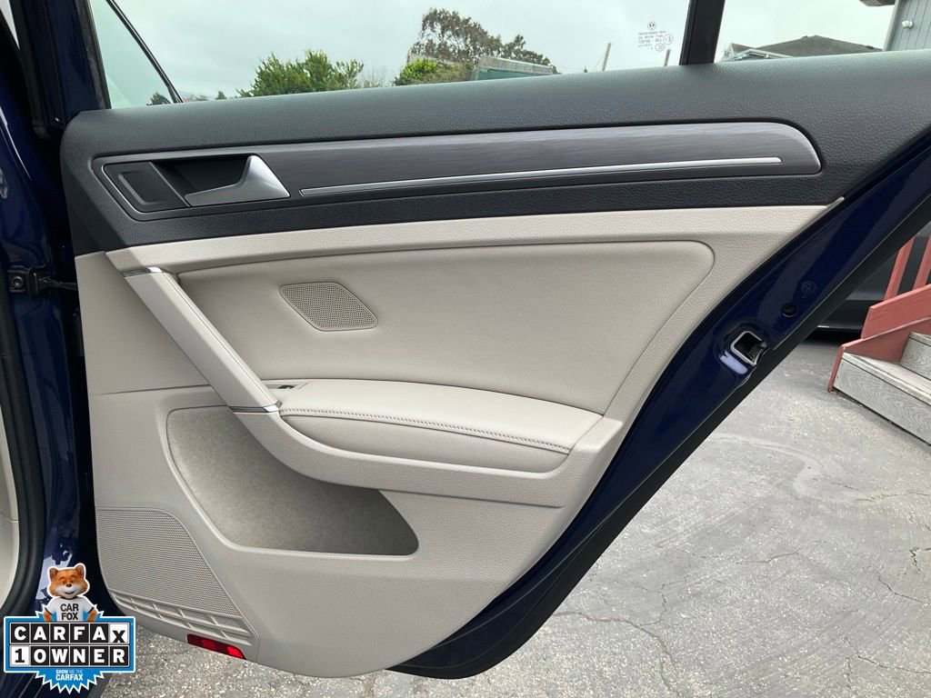 Used 2019 Volkswagen e-Golf SEL Premium FWD image 50