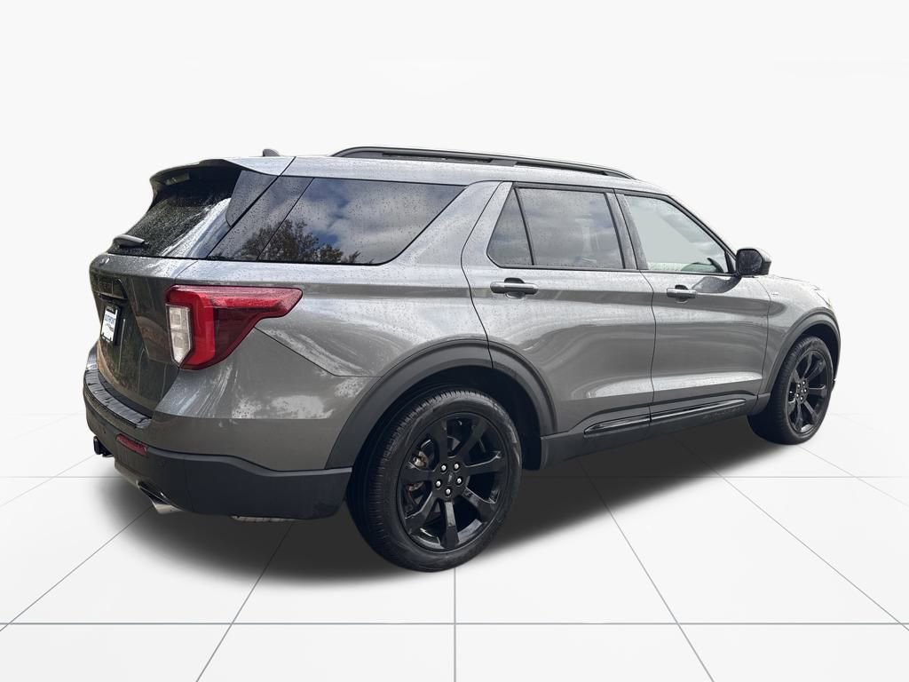 Used 2023 Ford Explorer ST-Line w/ Class IV Trailer Tow Package image 9