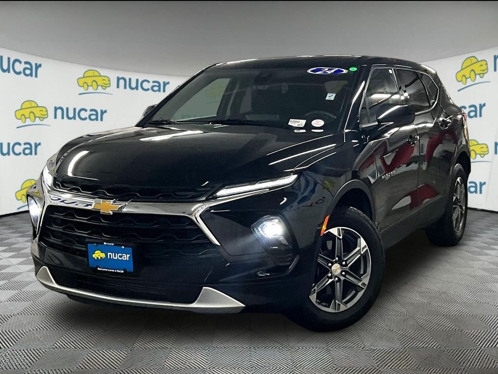 Used 2024 Chevrolet Blazer LT AWD/4WD image 3