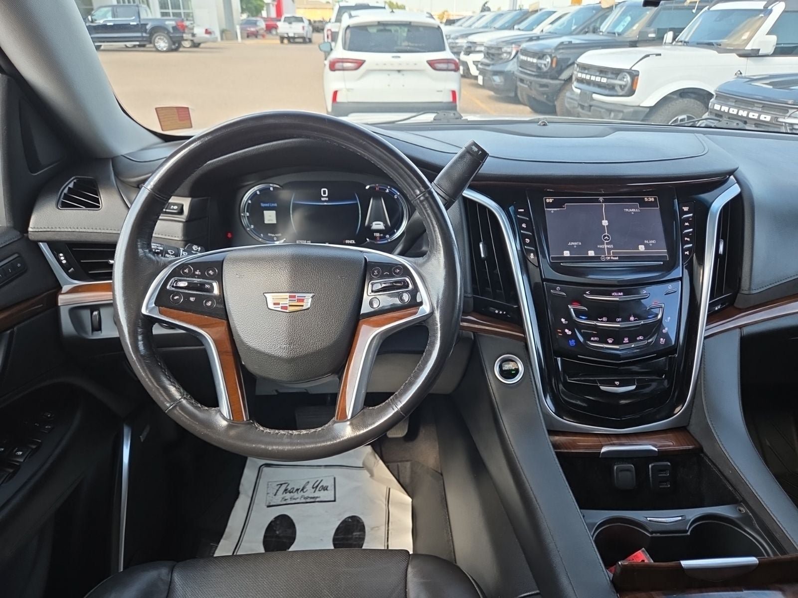 Used 2020 Cadillac Escalade ESV Premium Luxury AWD/4WD image 3