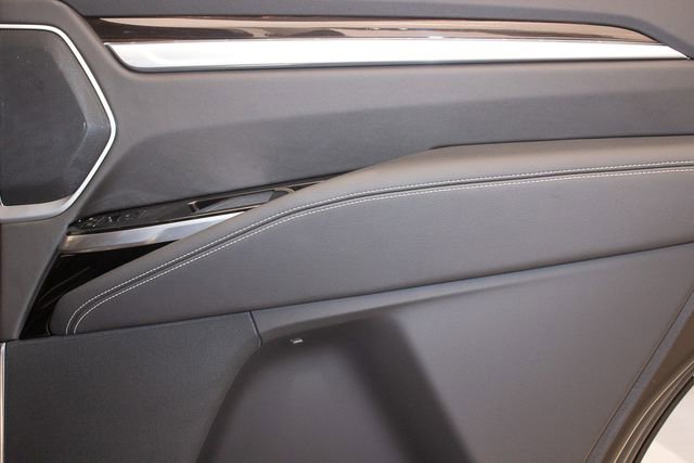 Certified 2025 Cadillac Escalade Premium Luxury w/ Touring Package image 14