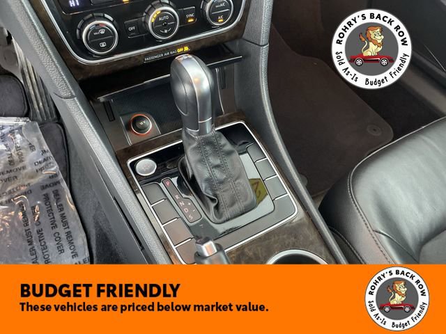 Used 2015 Volkswagen Passat TDI SEL Premium image 30