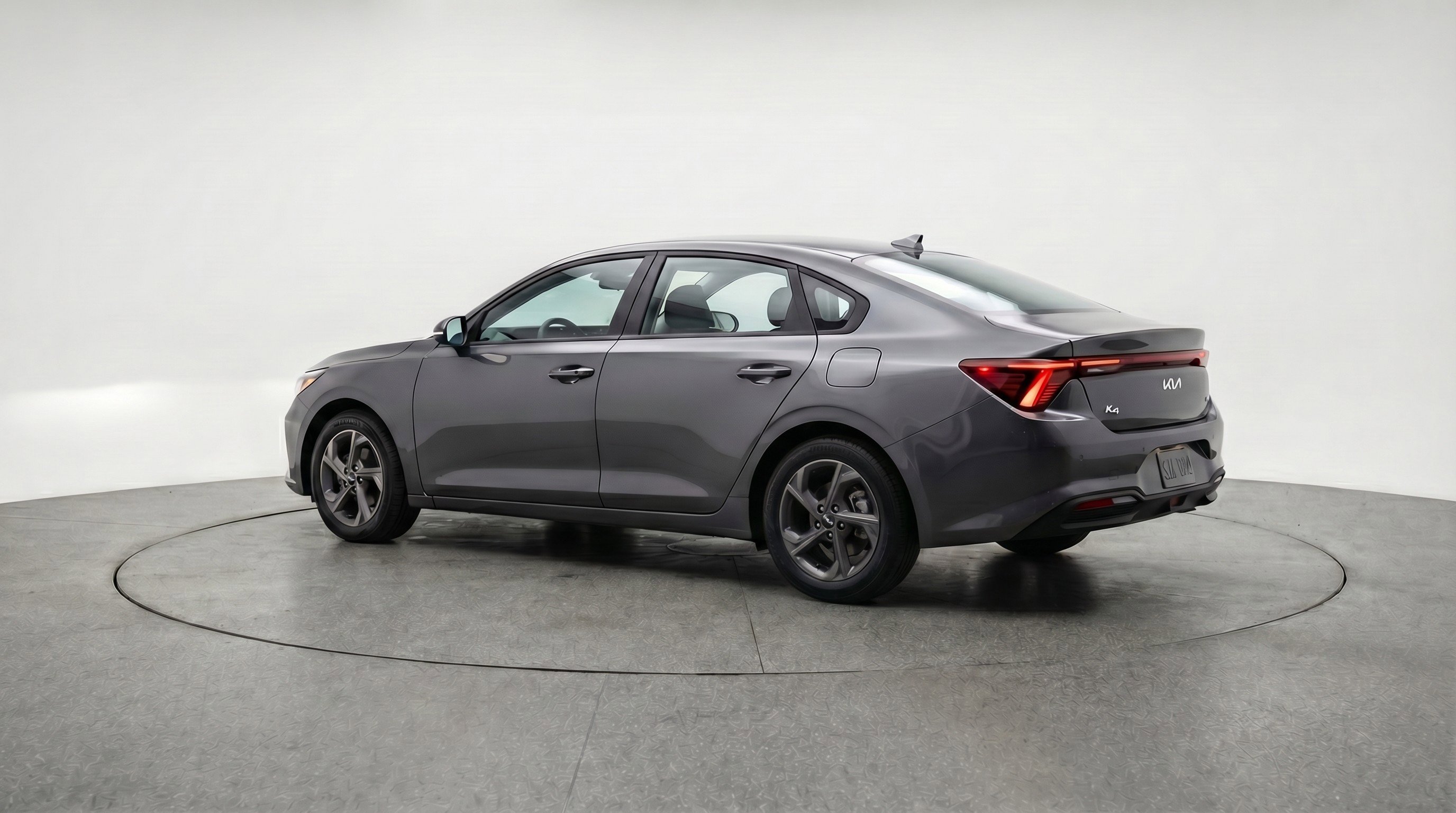 Used 2025 Kia K4 LXS image 6