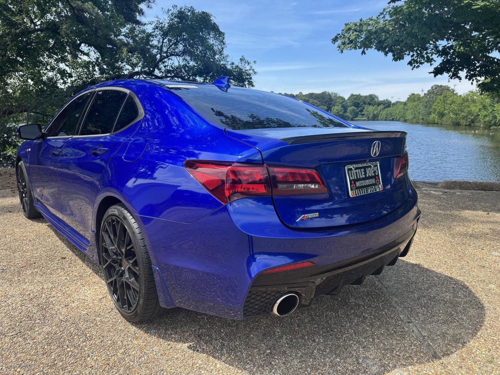 Used 2019 Acura TLX V6 w/ Technology & A-SPEC Pkg FWD image 8