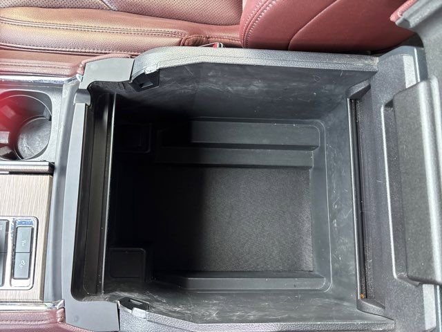 Used 2023 Ford Expedition Limited image 48