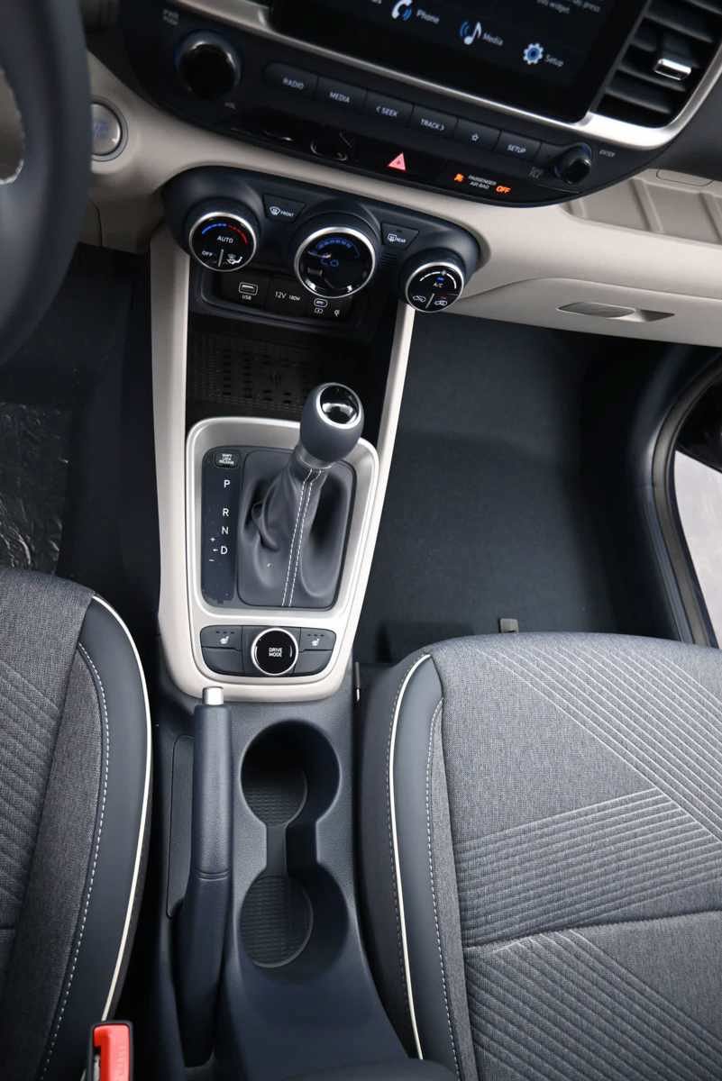 New 2026 Hyundai Venue SEL FWD image 20