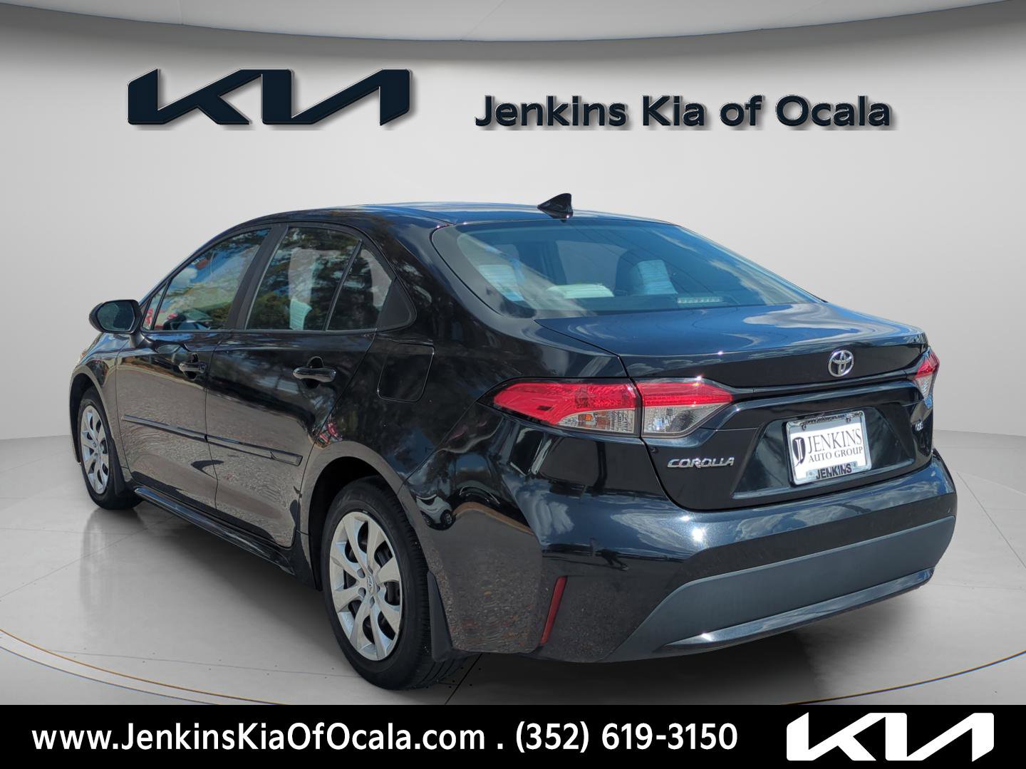 Used 2022 Toyota Corolla LE image 5