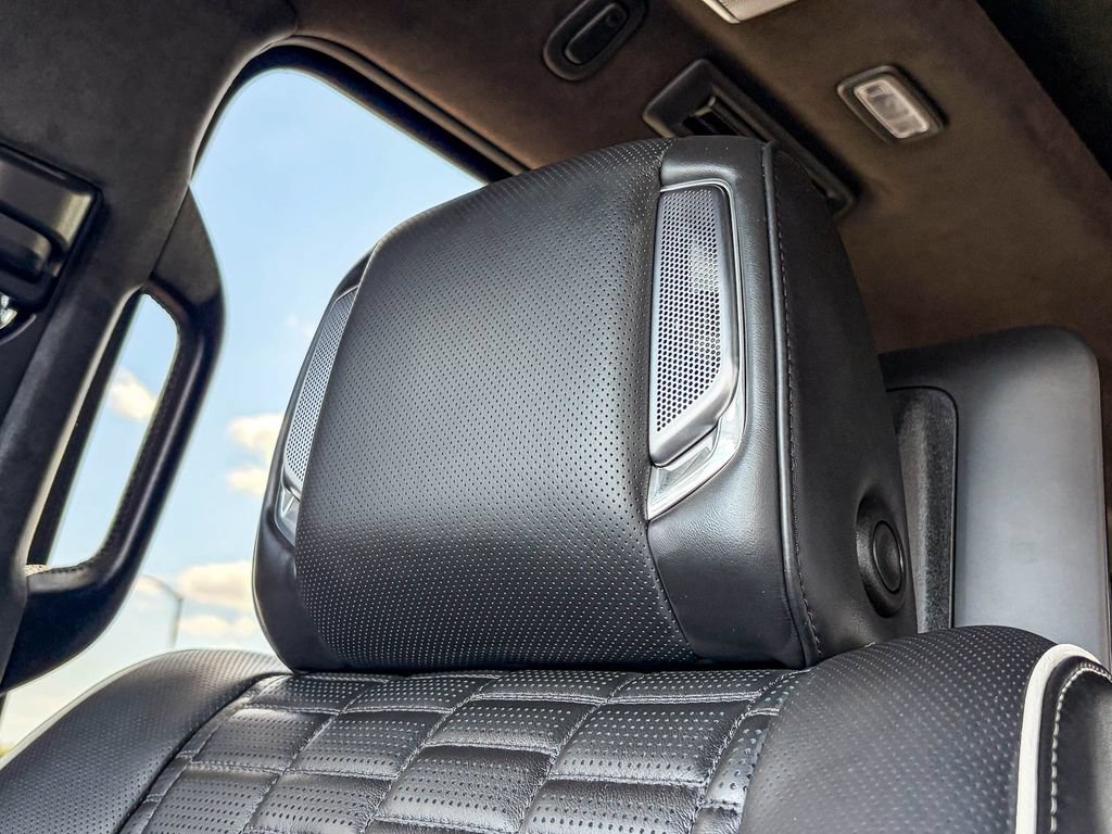 Used 2024 Cadillac Escalade ESV V AWD/4WD image 52