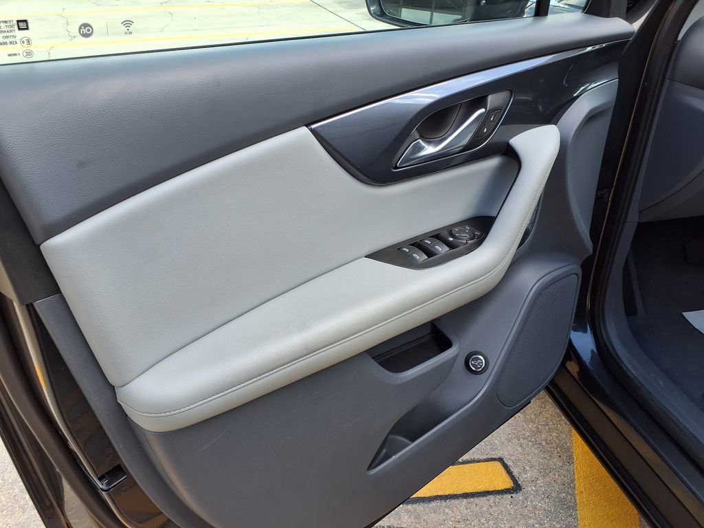 Used 2020 Chevrolet Blazer LT FWD image 19