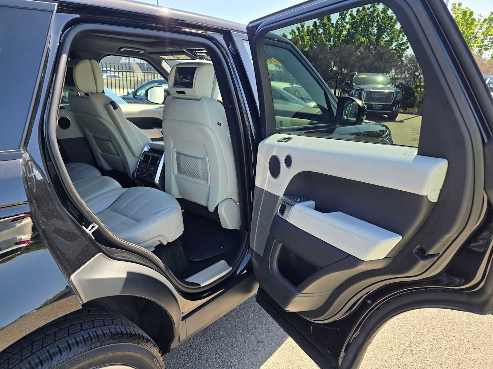 Used 2016 Land Rover Range Rover Sport Autobiography AWD/4WD image 14