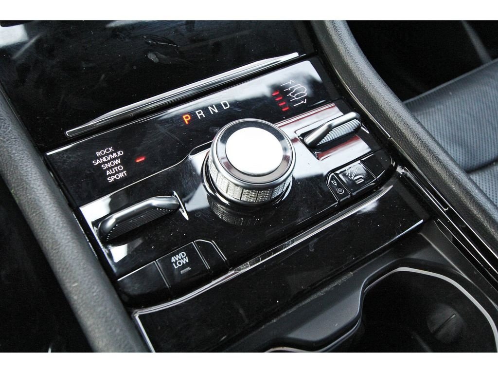 Used 2023 Jeep Grand Cherokee Overland AWD/4WD image 24