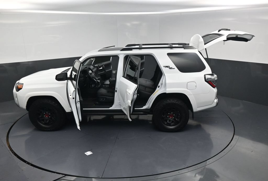 Used 2024 Toyota 4Runner TRD Off-Road Premium w/ Moonroof Package AWD/4WD image 26