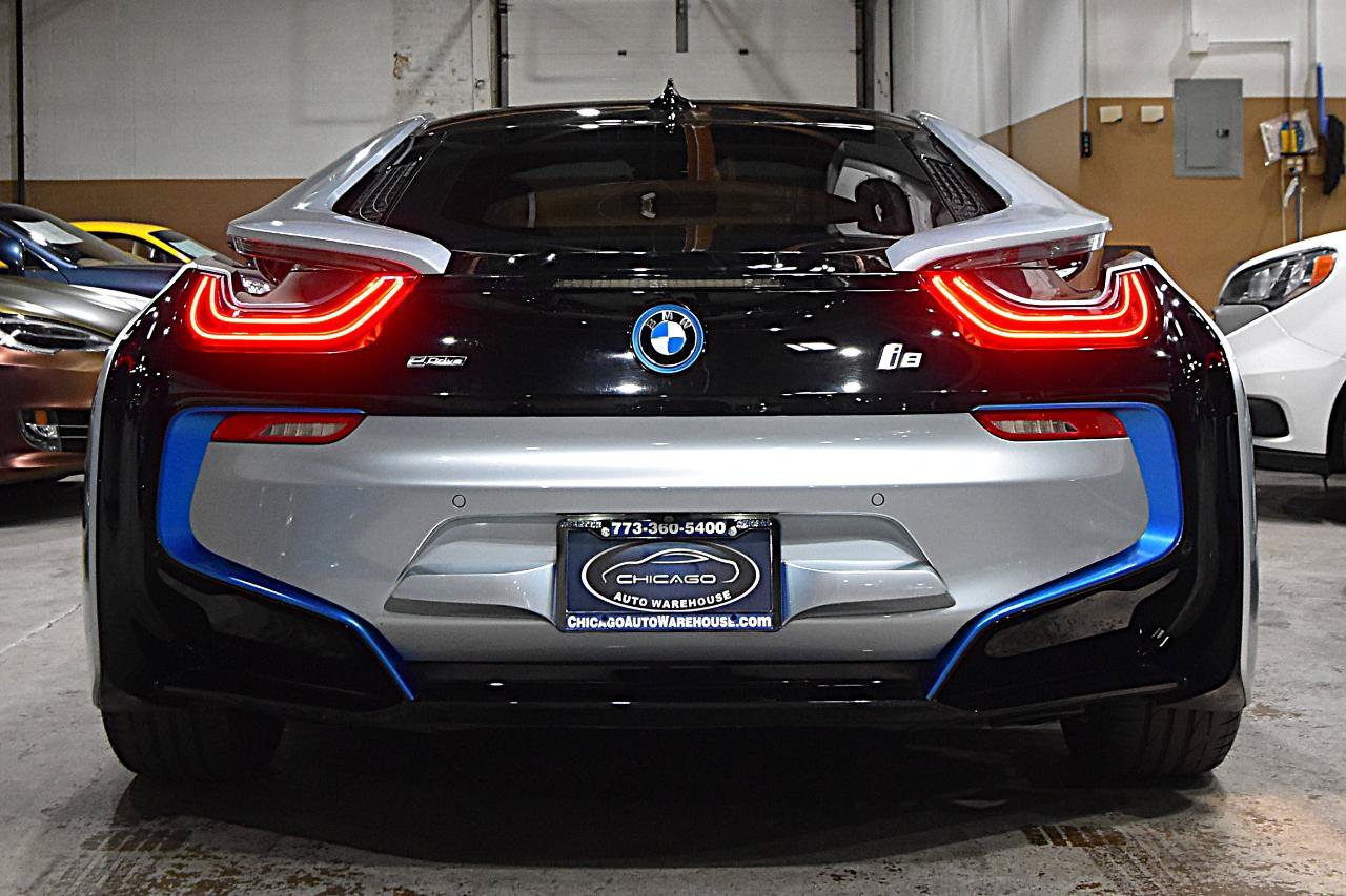 Used 2016 BMW i8 AWD/4WD image 7