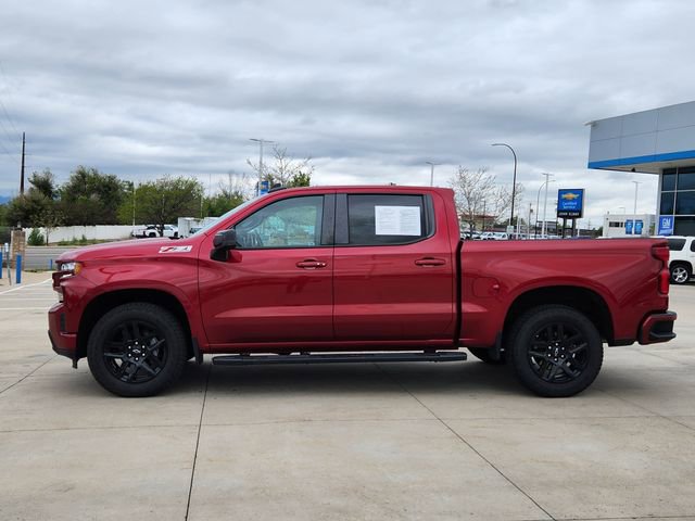 Used 2021 Chevrolet Silverado 1500 RST w/ LPO, Blackout Package AWD/4WD image 4