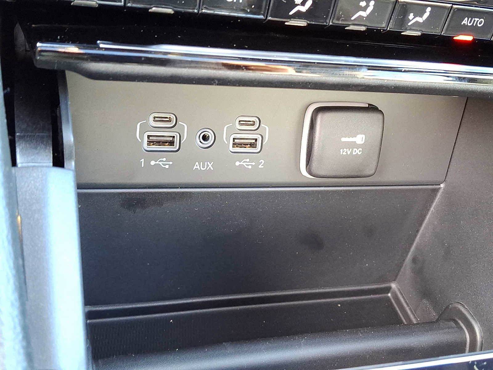 New 2025 Jeep Grand Cherokee Limited image 16