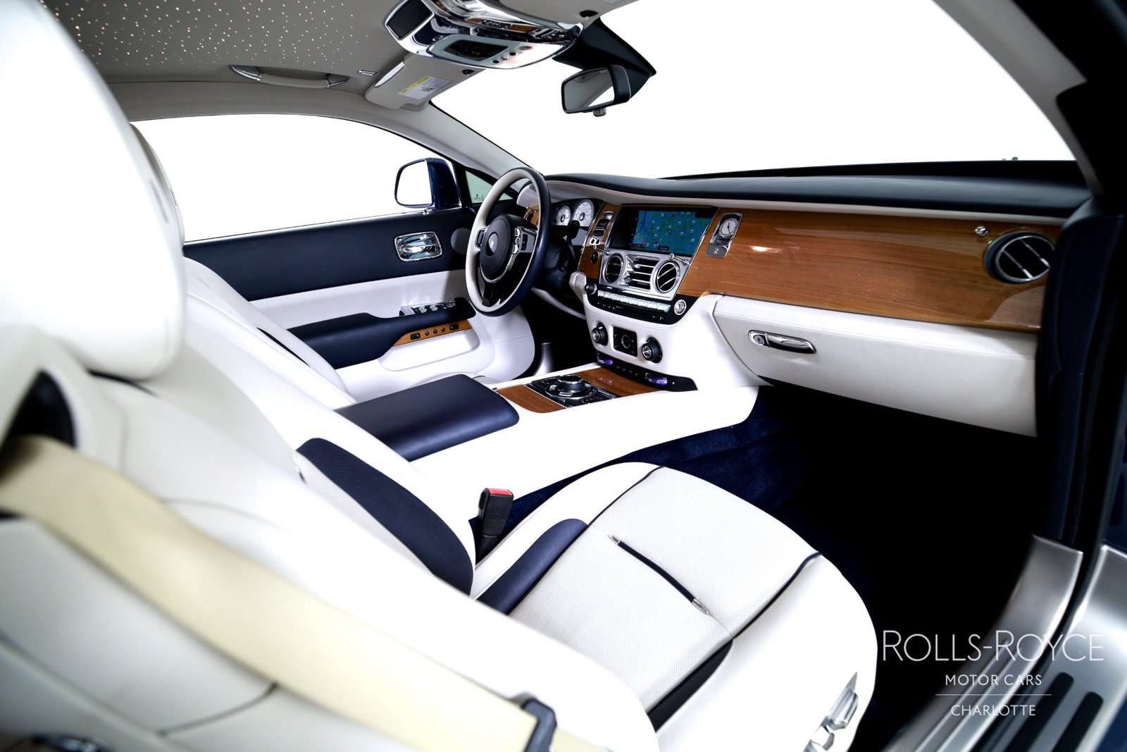 Certified 2019 Rolls-Royce Wraith RWD image 24