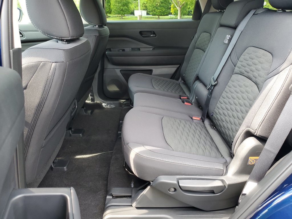 New 2026 Nissan Pathfinder SV AWD/4WD image 12