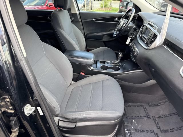 Used 2016 Kia Sorento FWD w/ LX Convenience Package image 9