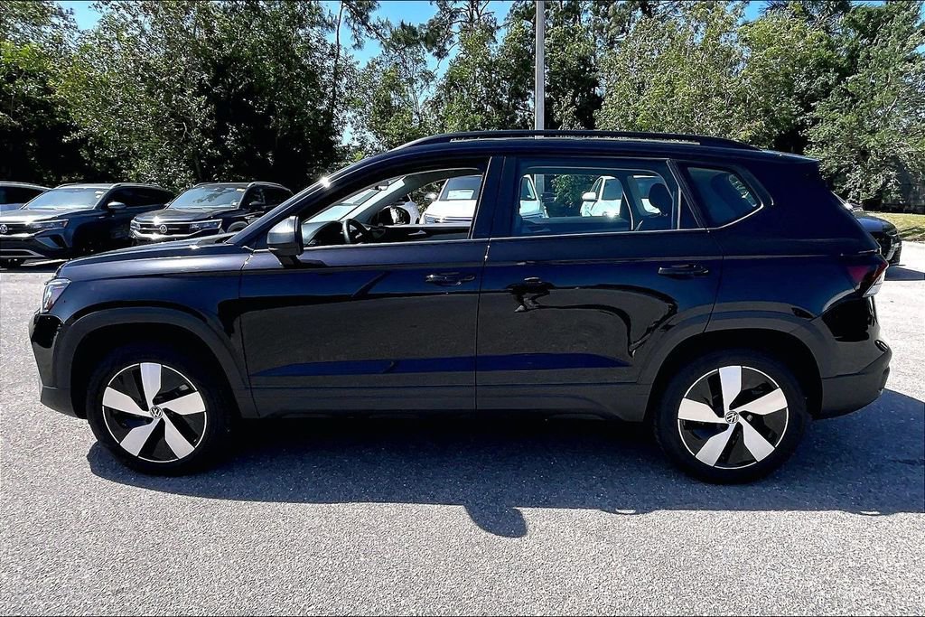 Used 2025 Volkswagen Taos S image 8
