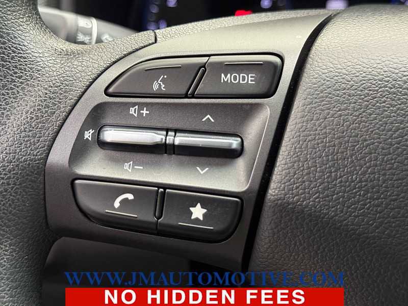 Used 2023 Hyundai Kona SEL image 40