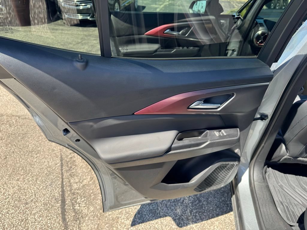New 2026 Chevrolet Equinox EV RS FWD image 23