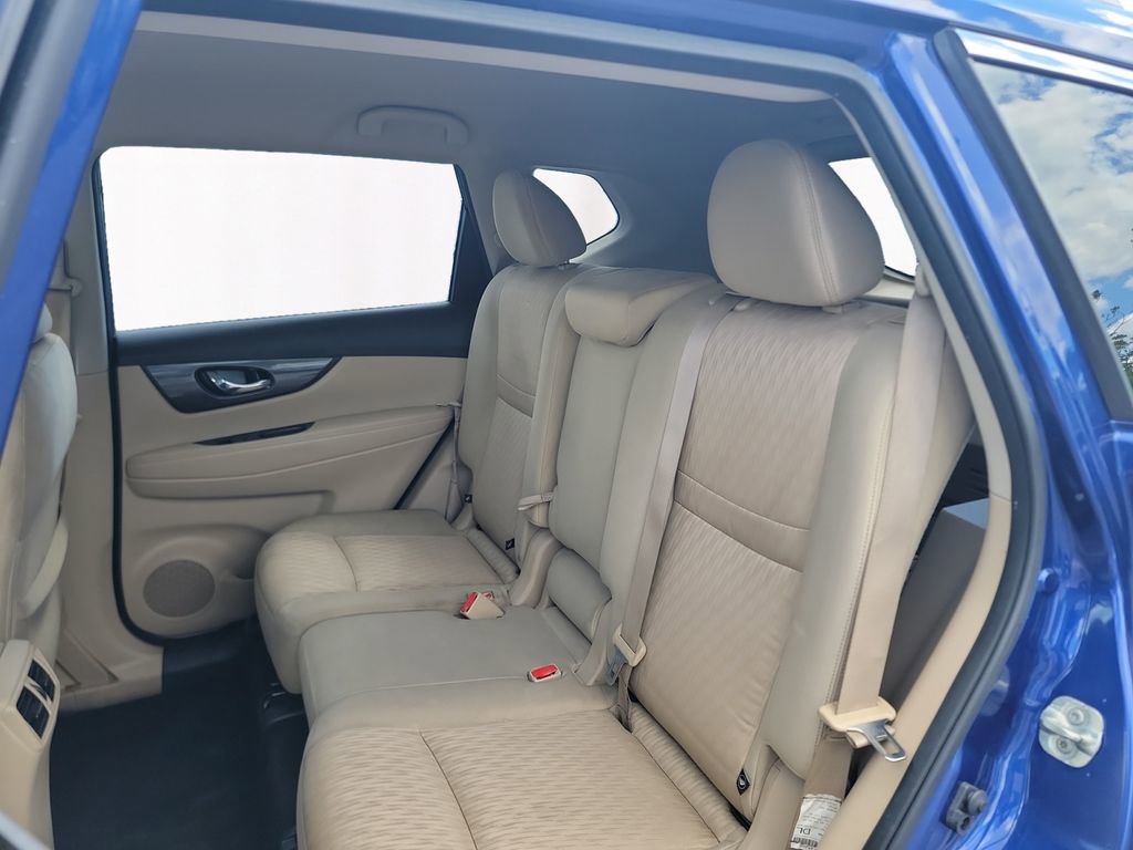 Used 2019 Nissan Rogue SV AWD/4WD image 13