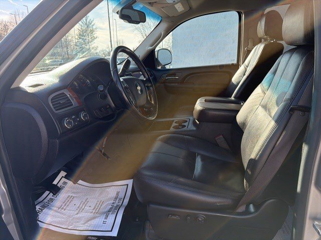 Used 2009 Chevrolet Silverado 1500 LTZ w/ Safety Package AWD/4WD image 10