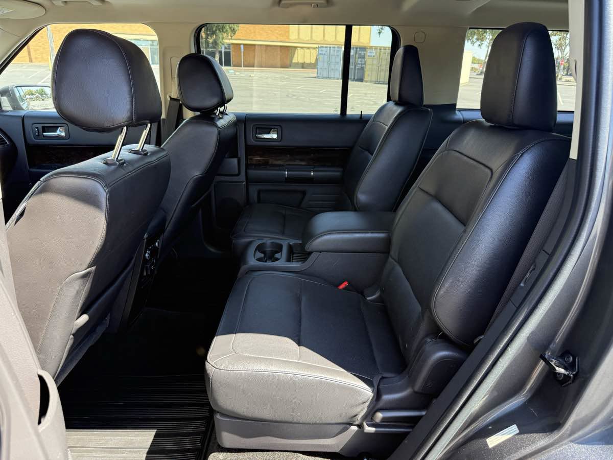 Used 2016 Ford Flex Limited w/ Equipment Group 302A AWD/4WD image 21