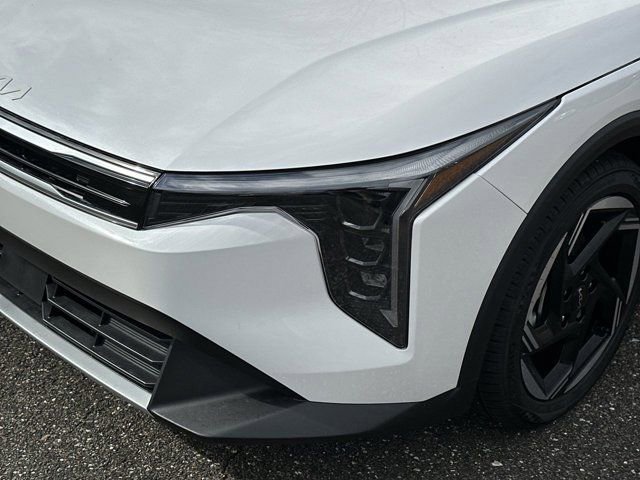 New 2025 Kia K4 GT-Line Turbo FWD image 6