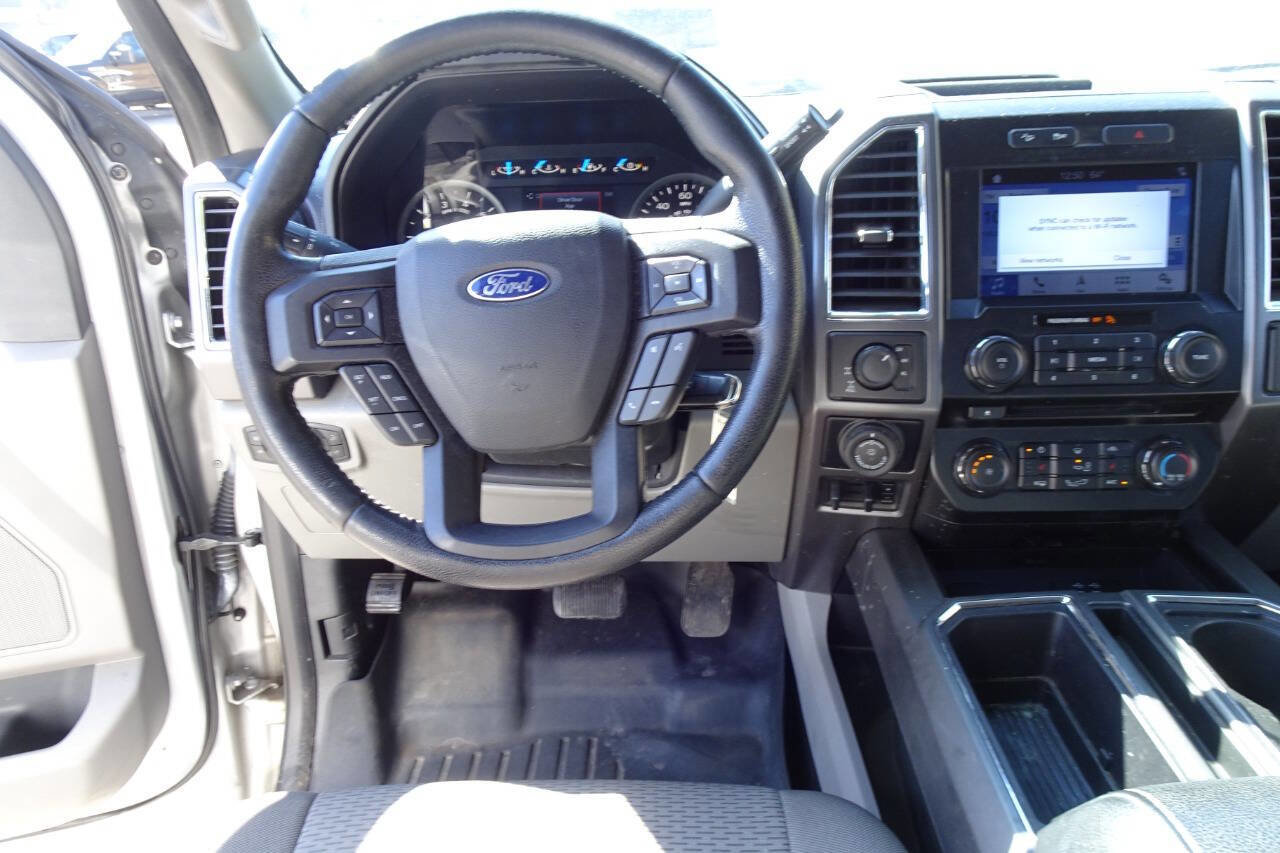 Used 2016 Ford F150 XLT w/ Equipment Group 302A Luxury AWD/4WD image 21