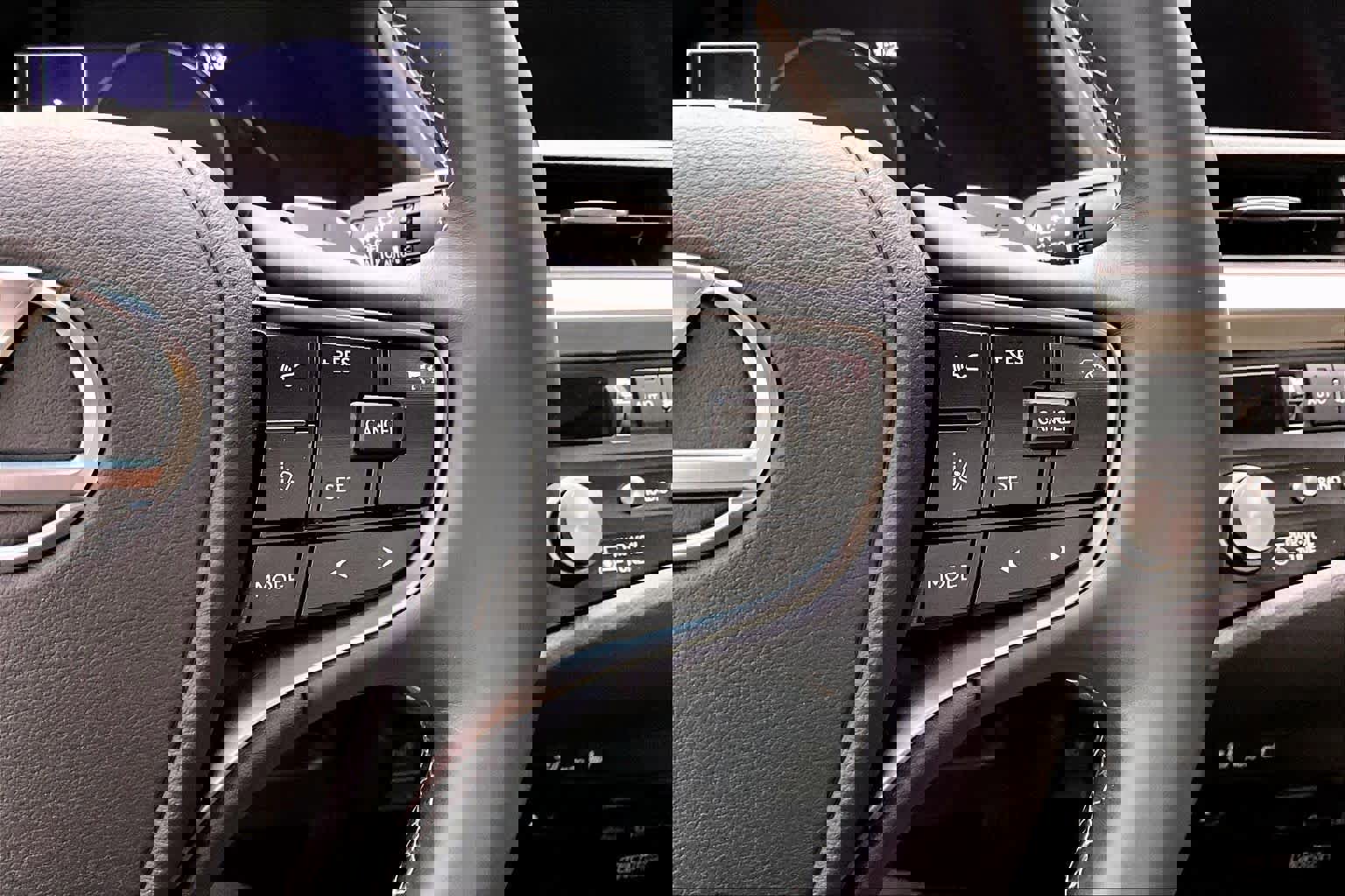 Used 2021 Lexus ES 300h w/ Premium Package image 24