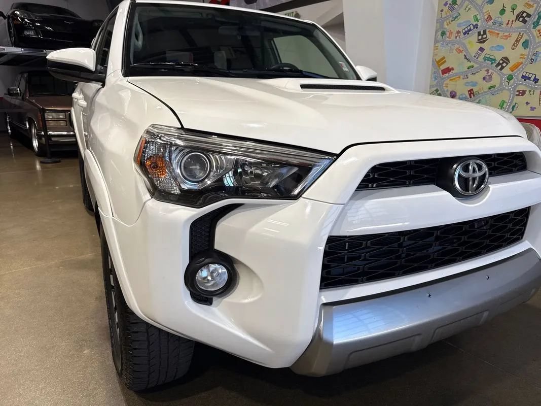 Used 2019 Toyota 4Runner TRD Off-Road AWD/4WD image 88